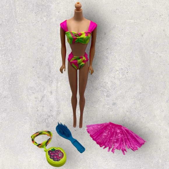 Vintage 1990 Hawaiian Fun Barbie #5940 Outfit Swimsuit Hula Skirt Bracelet Brush - Picture 1 of 11